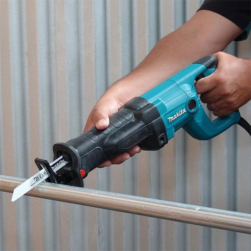   Σπαθοσέγα  MAKITA    1200W